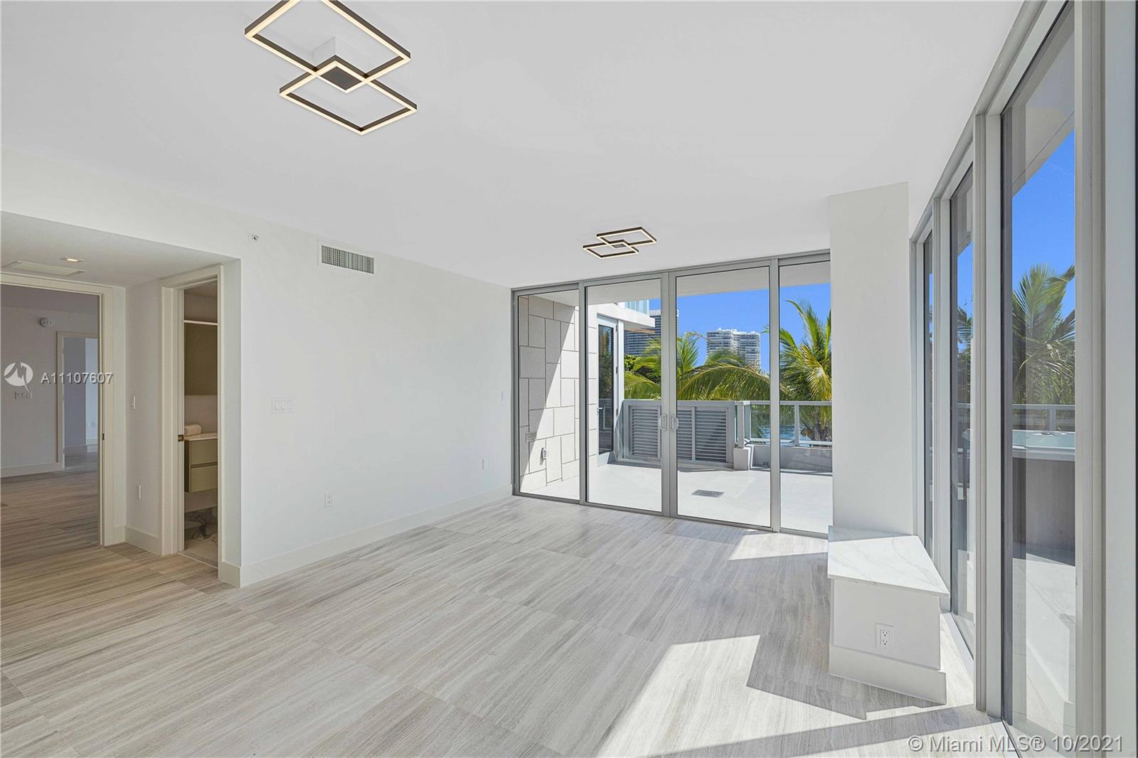 BAY HARBOR ISLAND - Residential