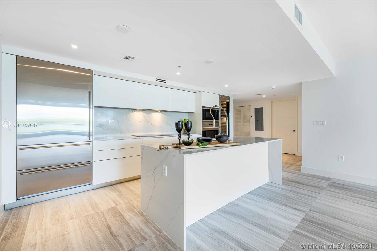 BAY HARBOR ISLAND - Residential