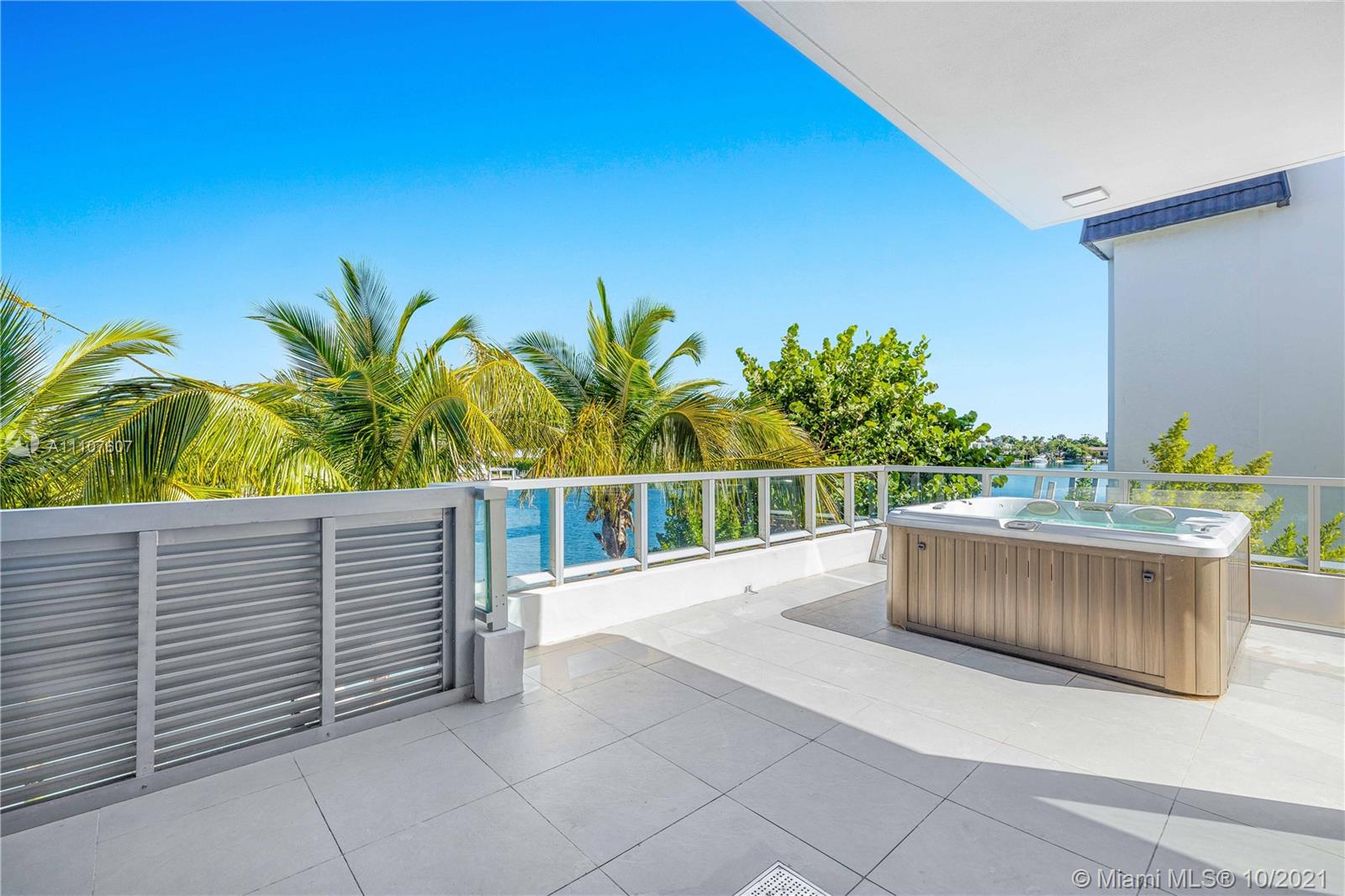 BAY HARBOR ISLAND - Residential