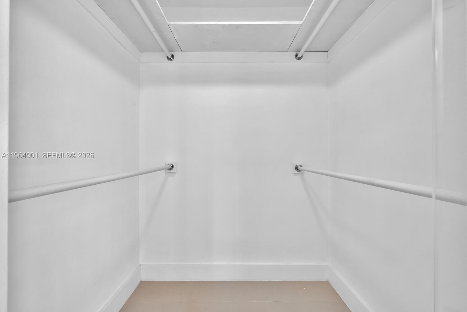 MIRADOR 1000 CONDO - Residential