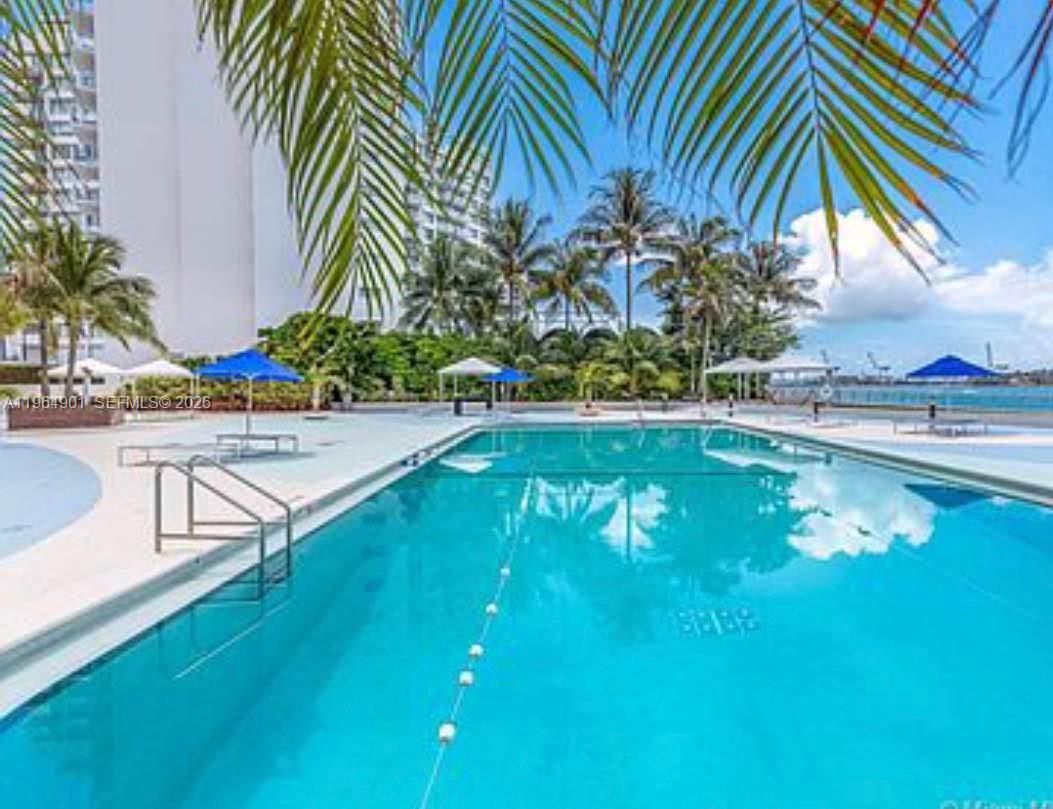 MIRADOR 1000 CONDO - Residential