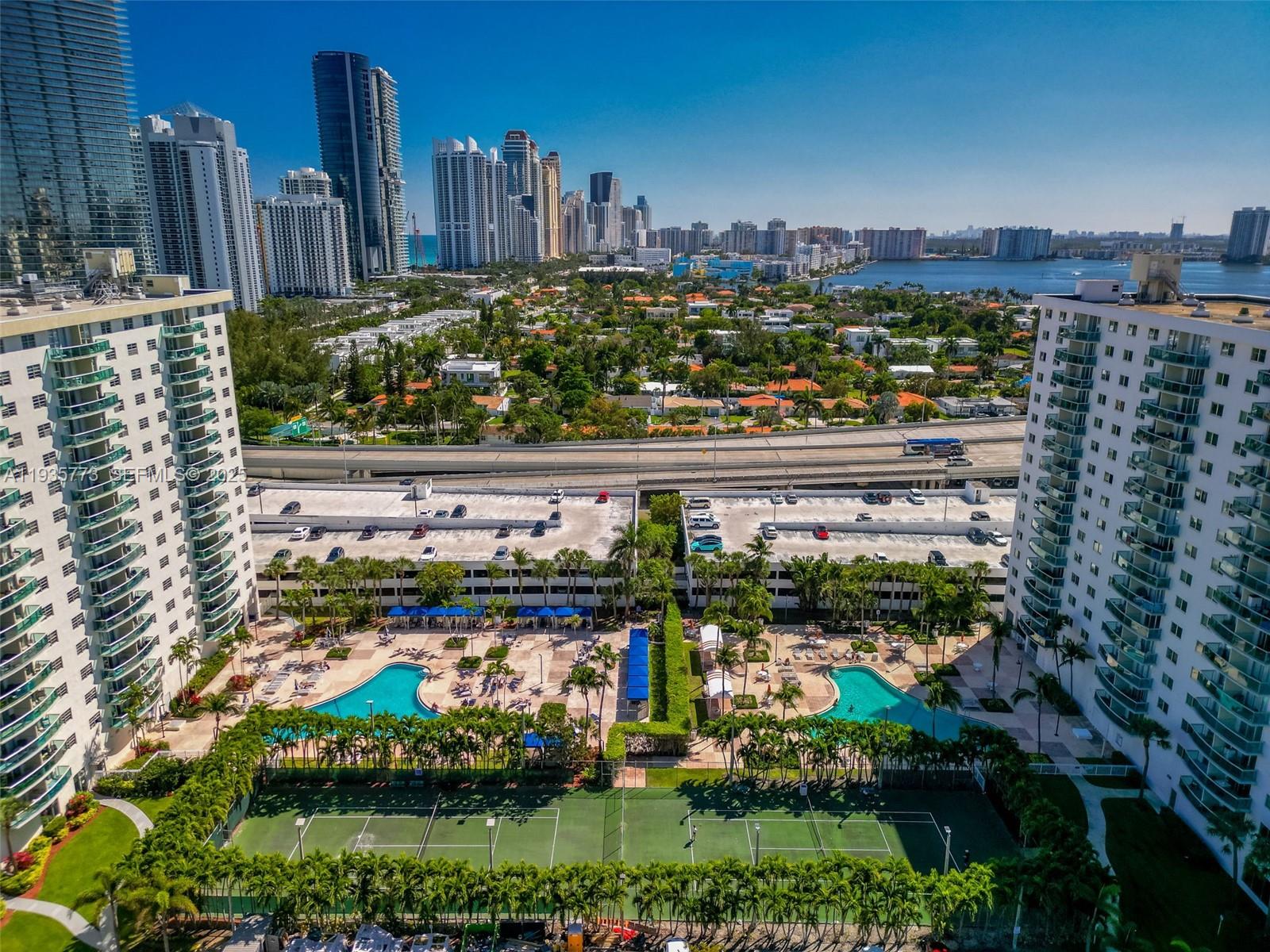 OCEANVIEW BUILDING B COND - Residential