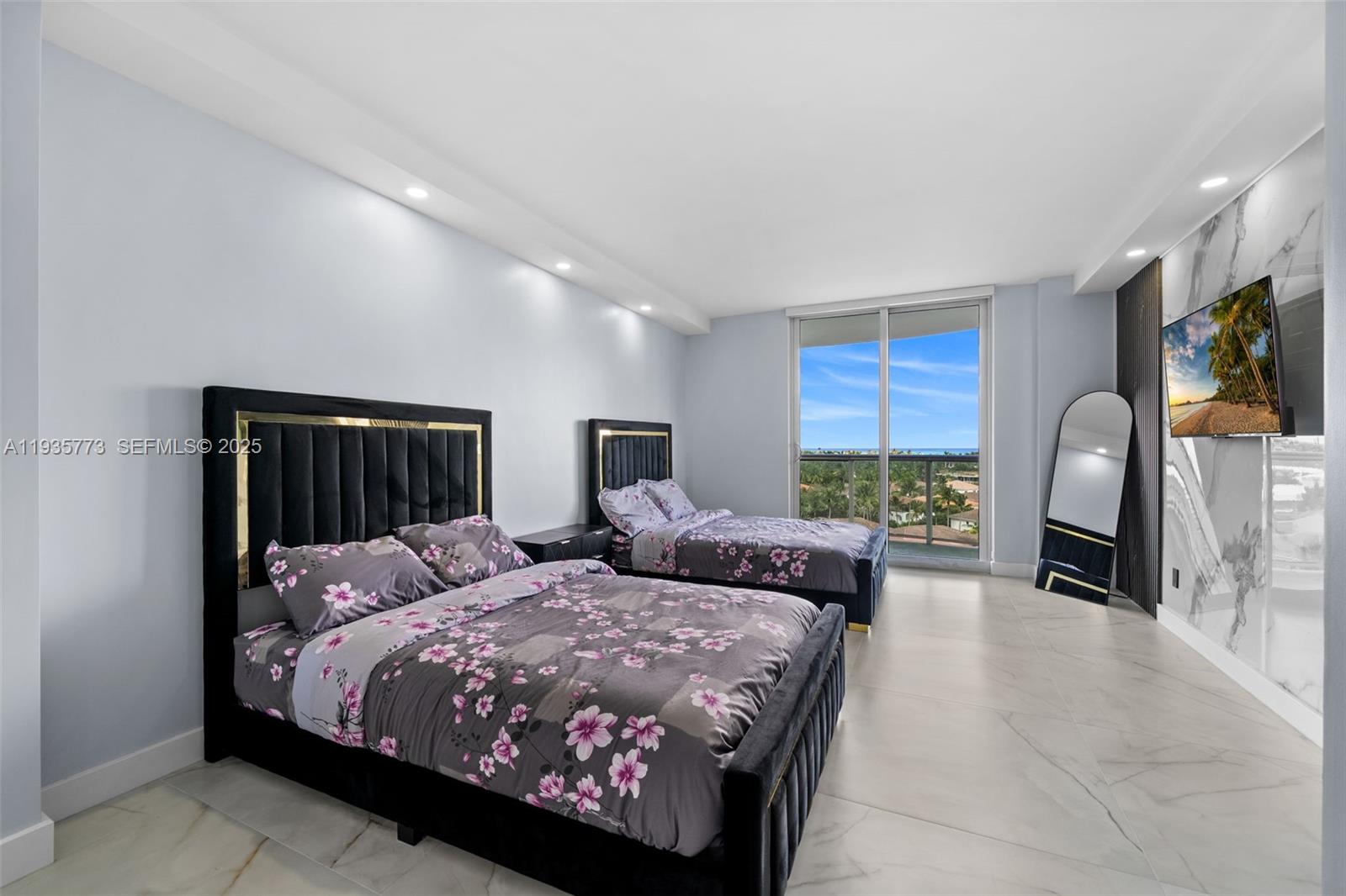 OCEANVIEW BUILDING B COND - Residential