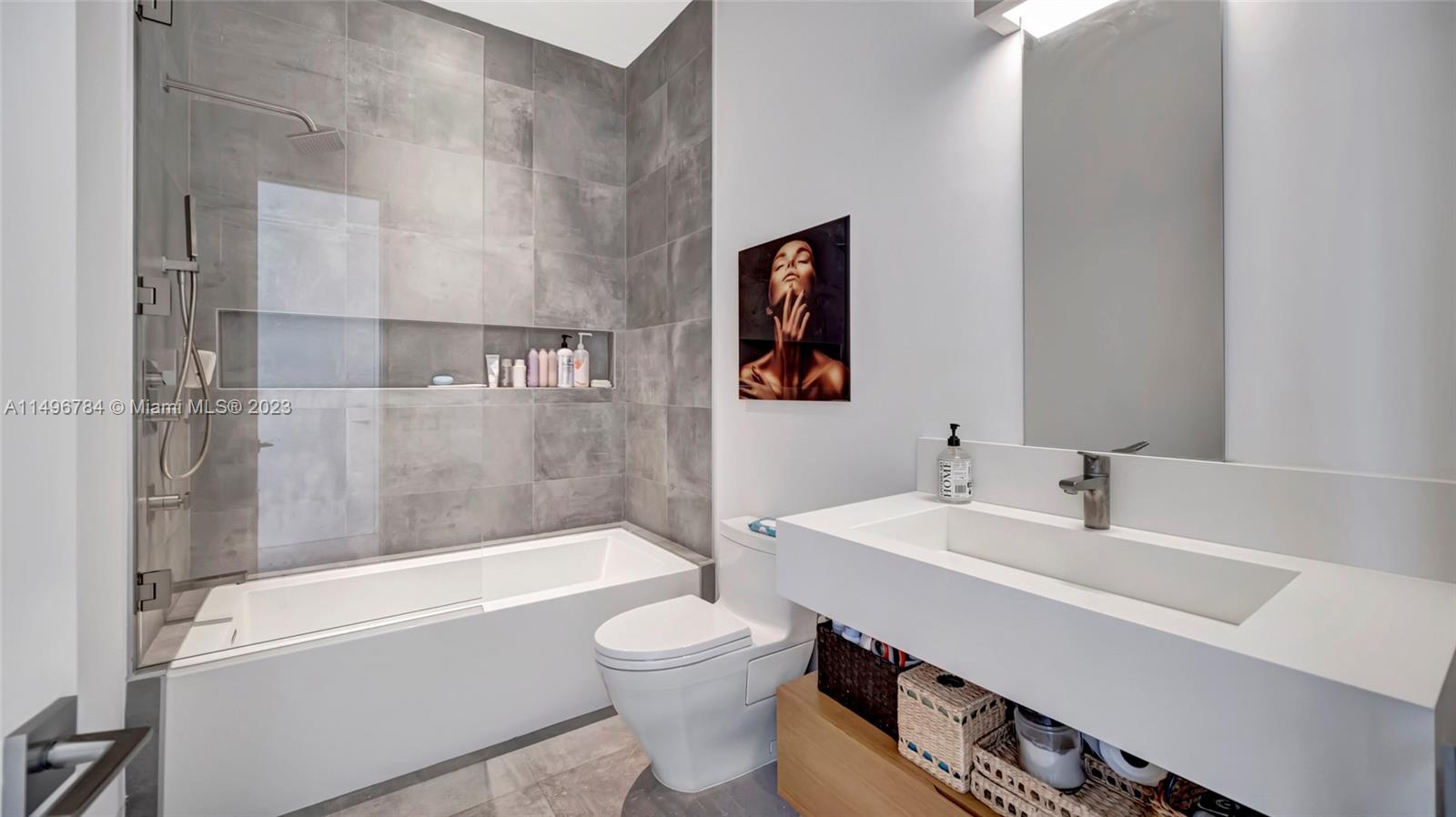 OAKRIDGE ESTATES SEC 2 - Residential