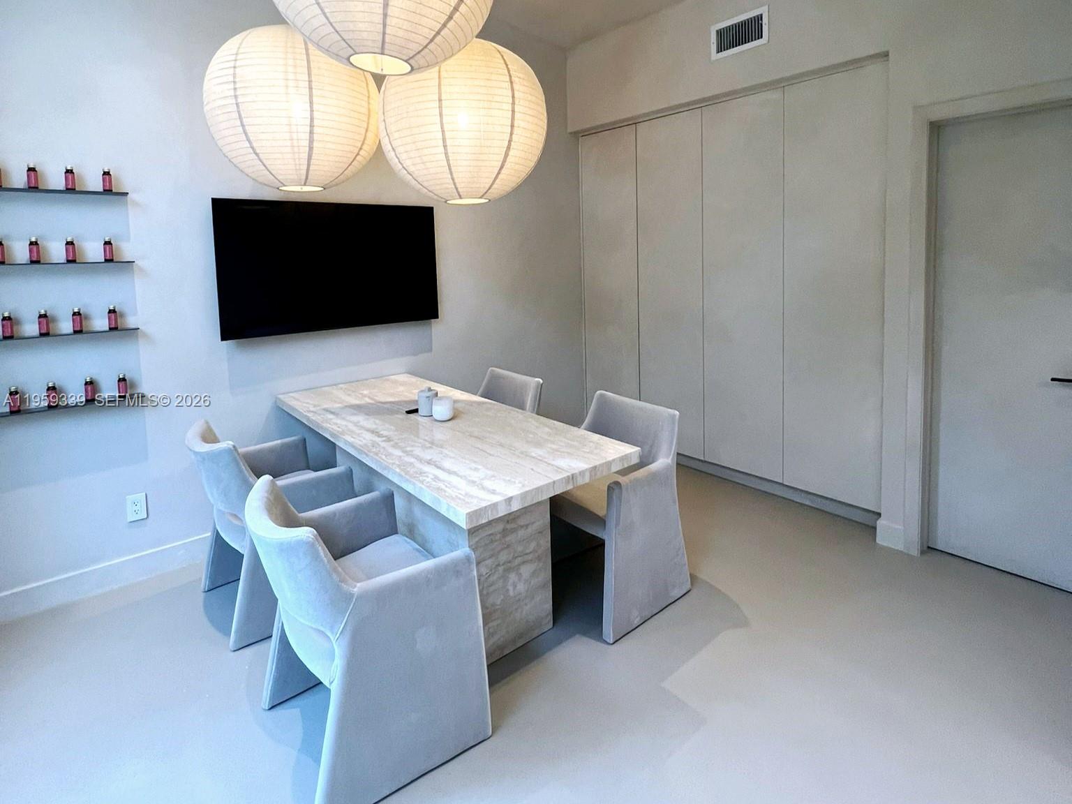 BISCAYNE ISL - Residential