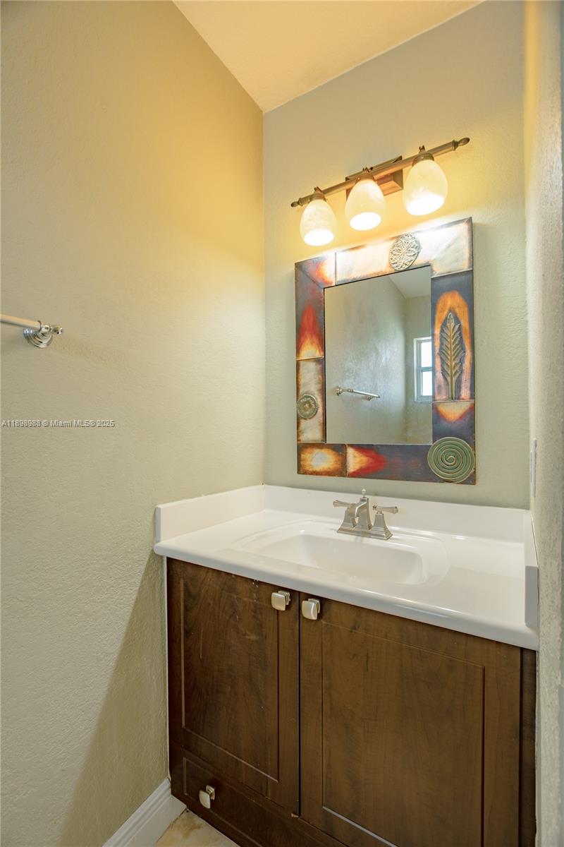 HIALEAH GARDENS BLDG NO. - Residential Lease