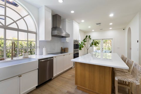 Tiny photo for 3908 Anderson Rd, Coral Gables, FL 33134 (MLS # A12045054)