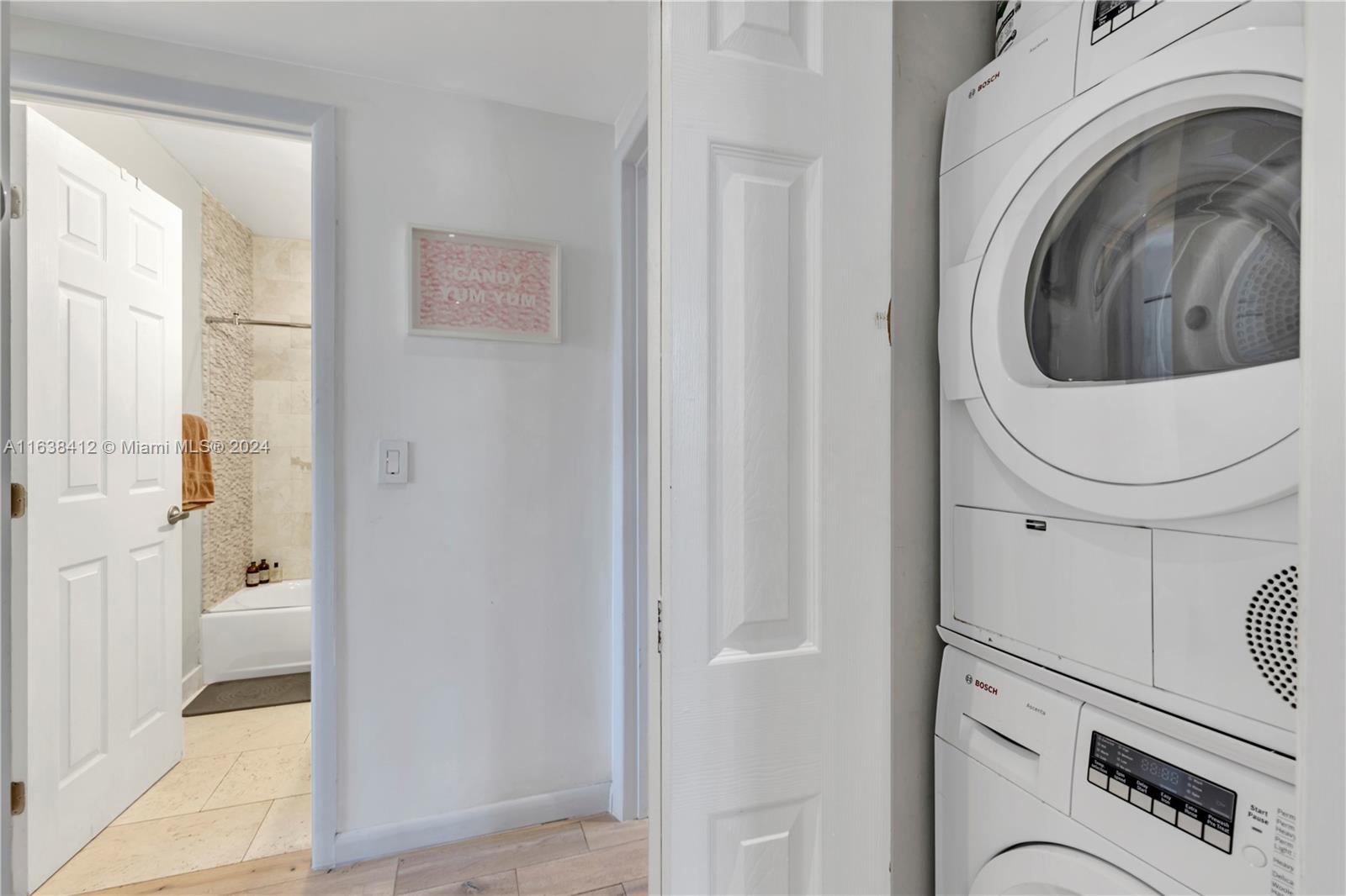 LINCOLN VIEW CONDO - Residential