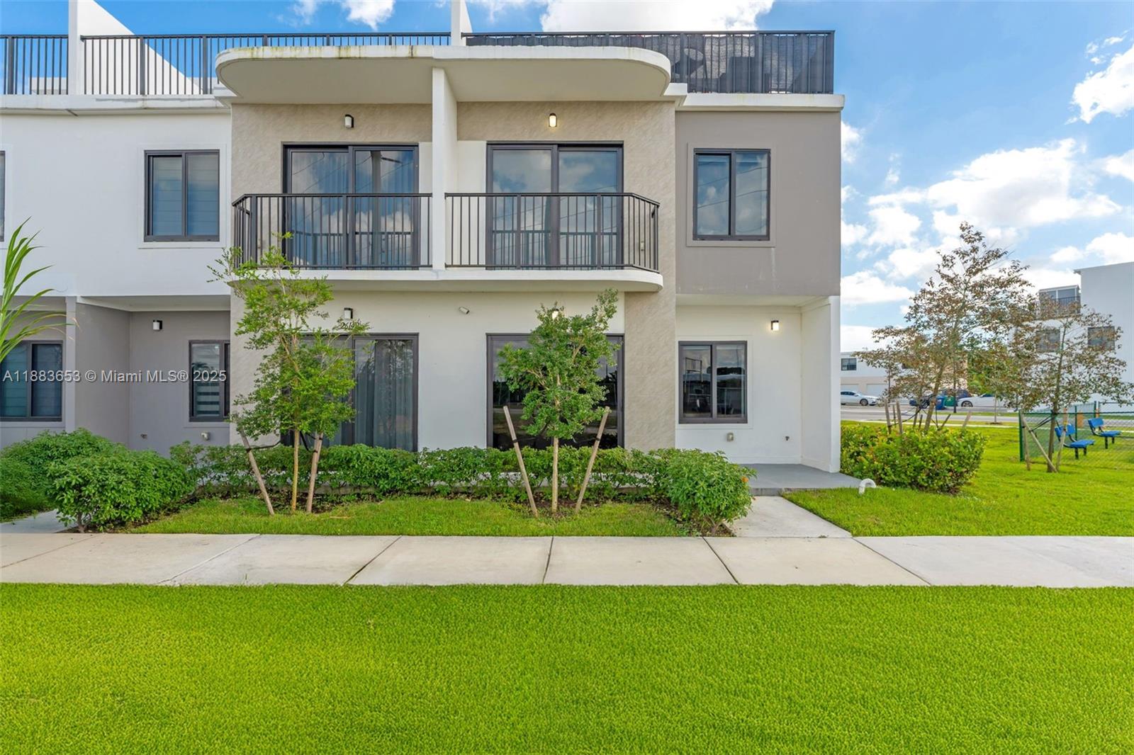 On Grandville - Residential Lease