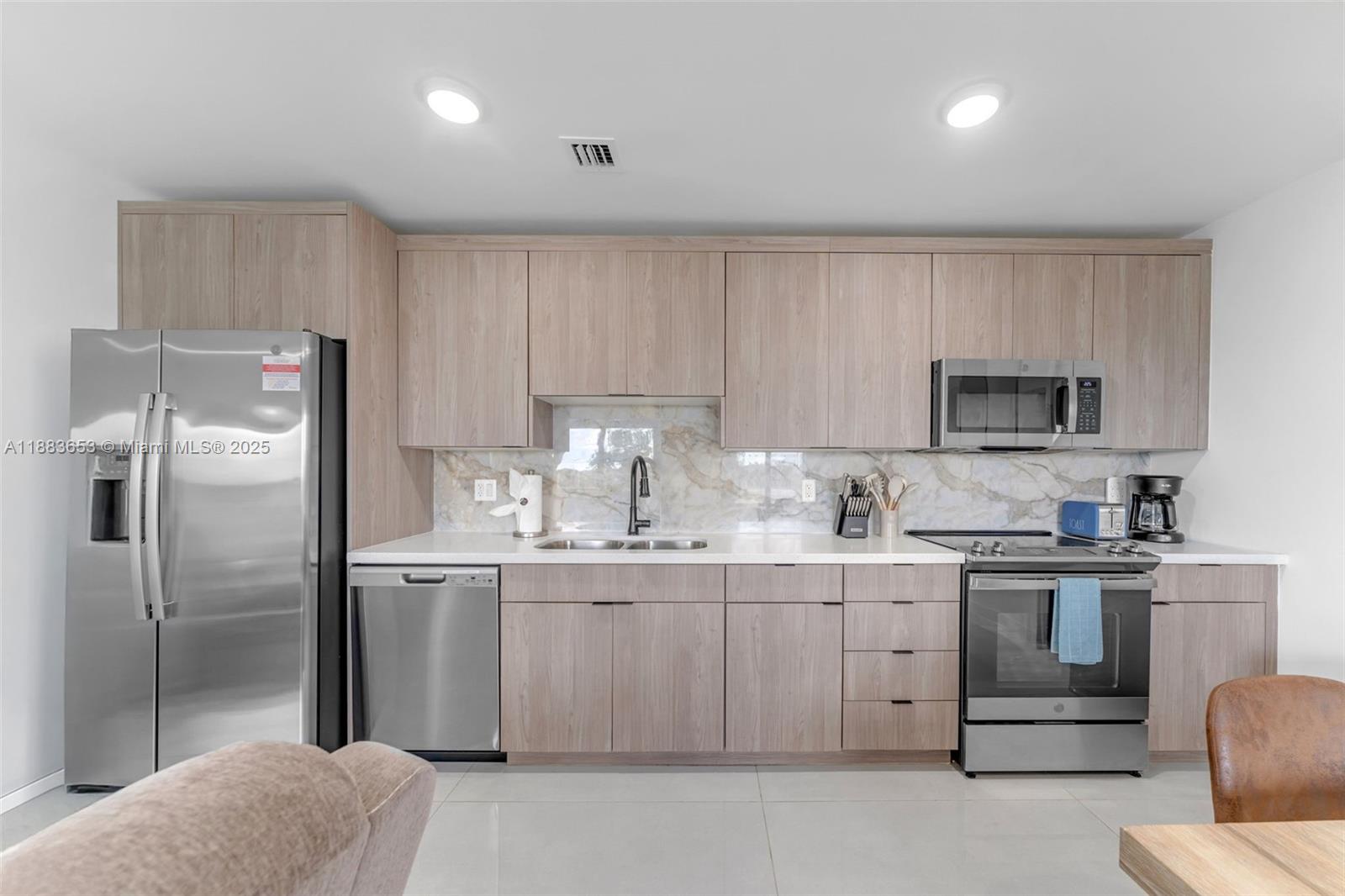 On Grandville - Residential Lease