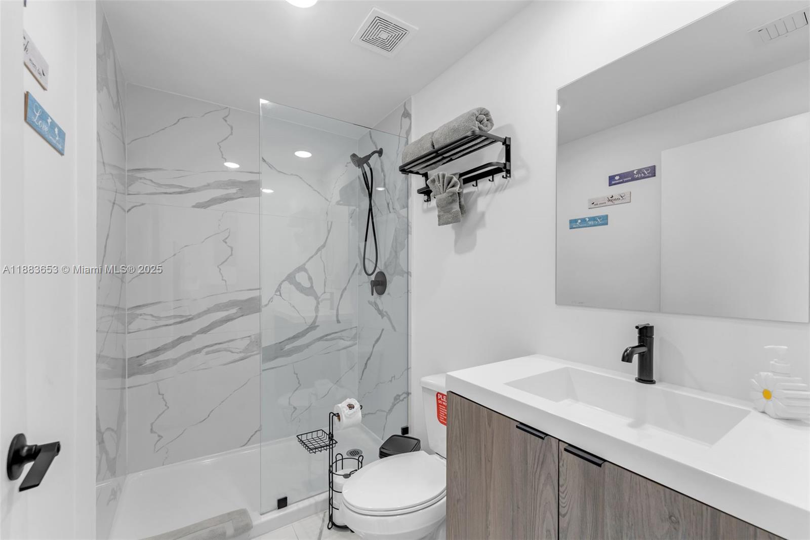 On Grandville - Residential Lease