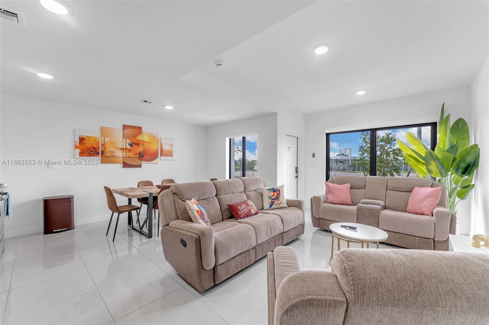 On Grandville - Residential Lease