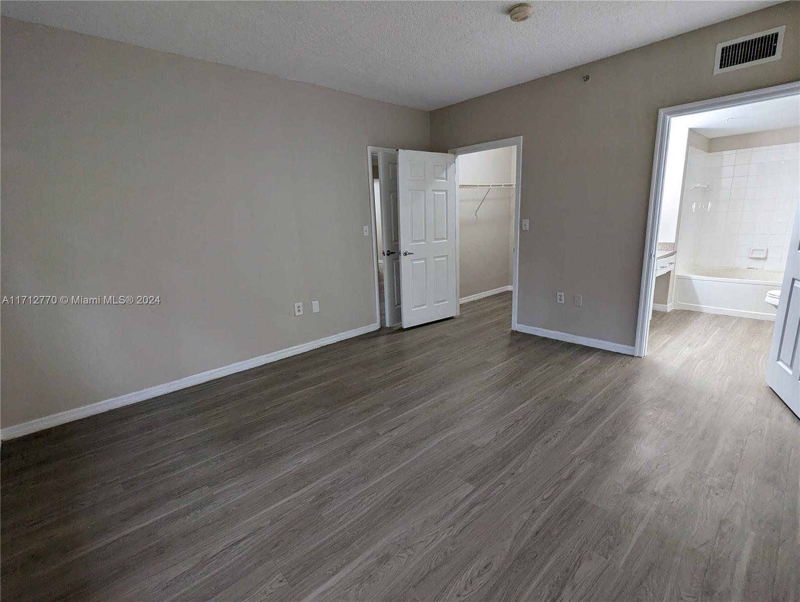 MARQUESA CONDO - Residential