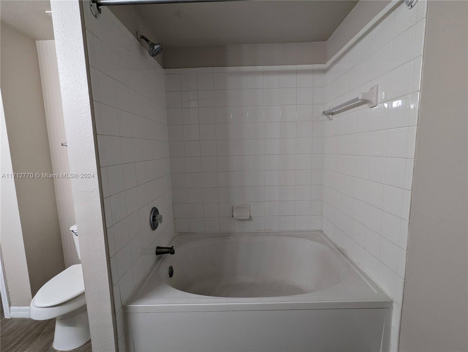 MARQUESA CONDO - Residential