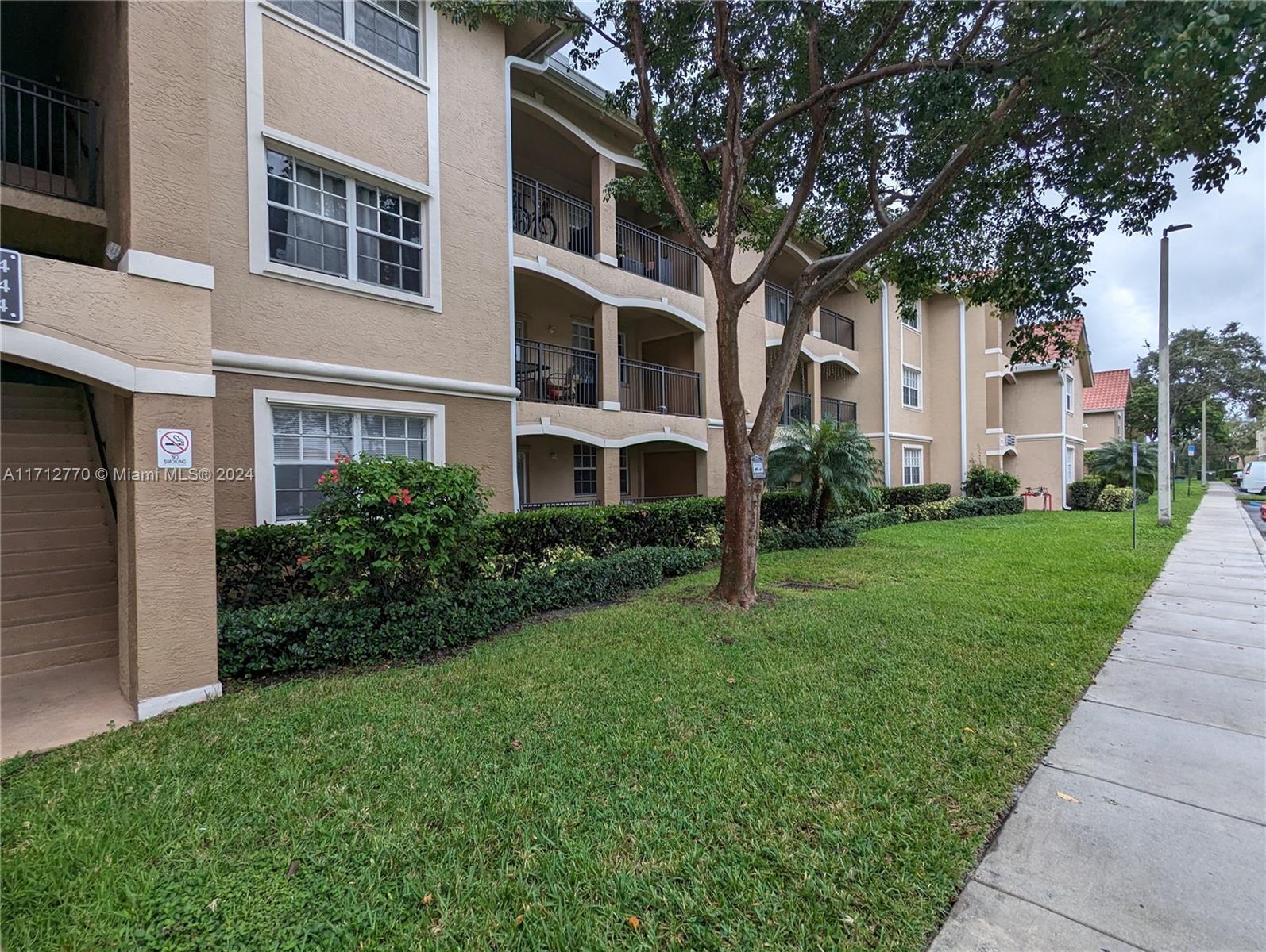 201 SW 116th Ave 22-102