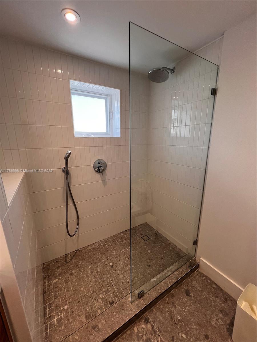 CORAL SEA TOWERS CO-OP - Residential