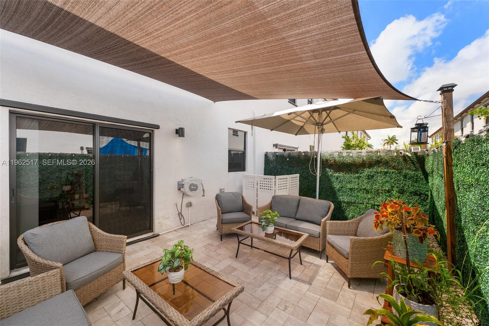 VIA VENTURA NEIGHBORHOOD - Residential