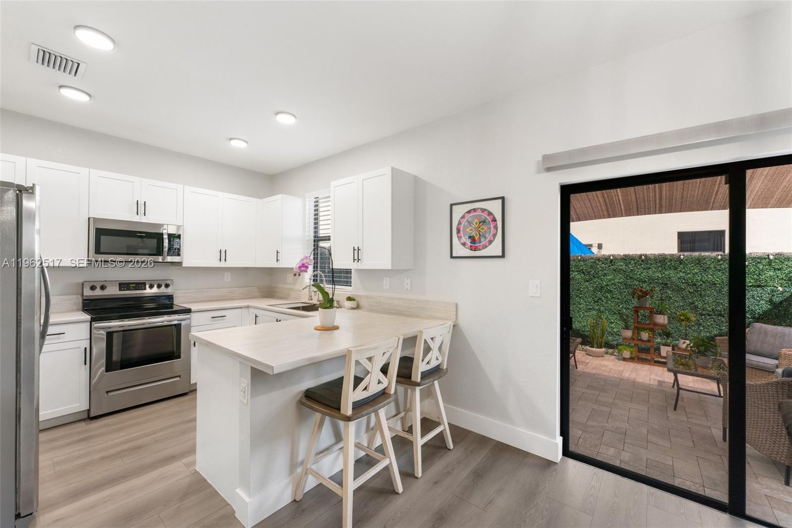 VIA VENTURA NEIGHBORHOOD - Residential