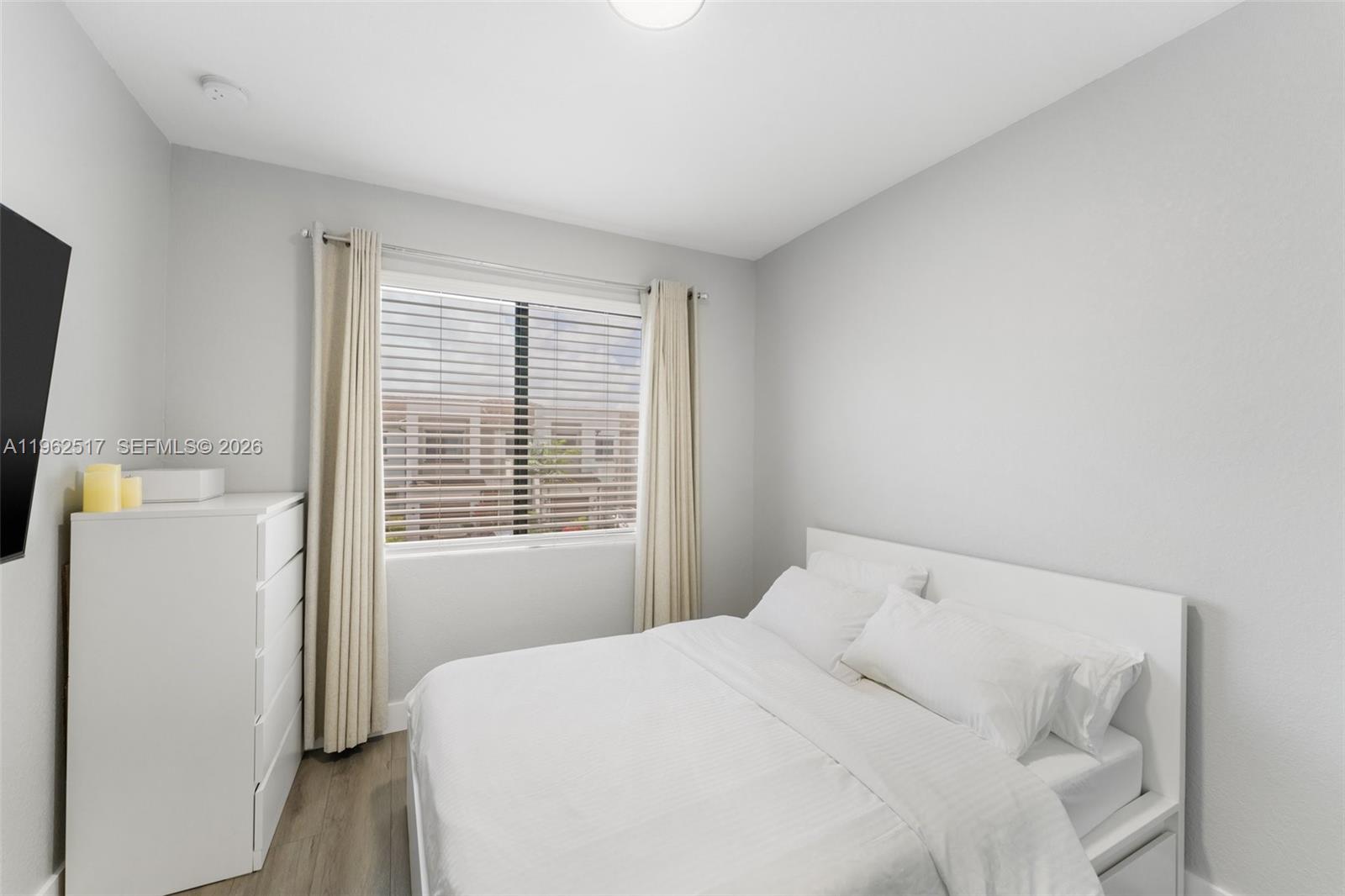 VIA VENTURA NEIGHBORHOOD - Residential