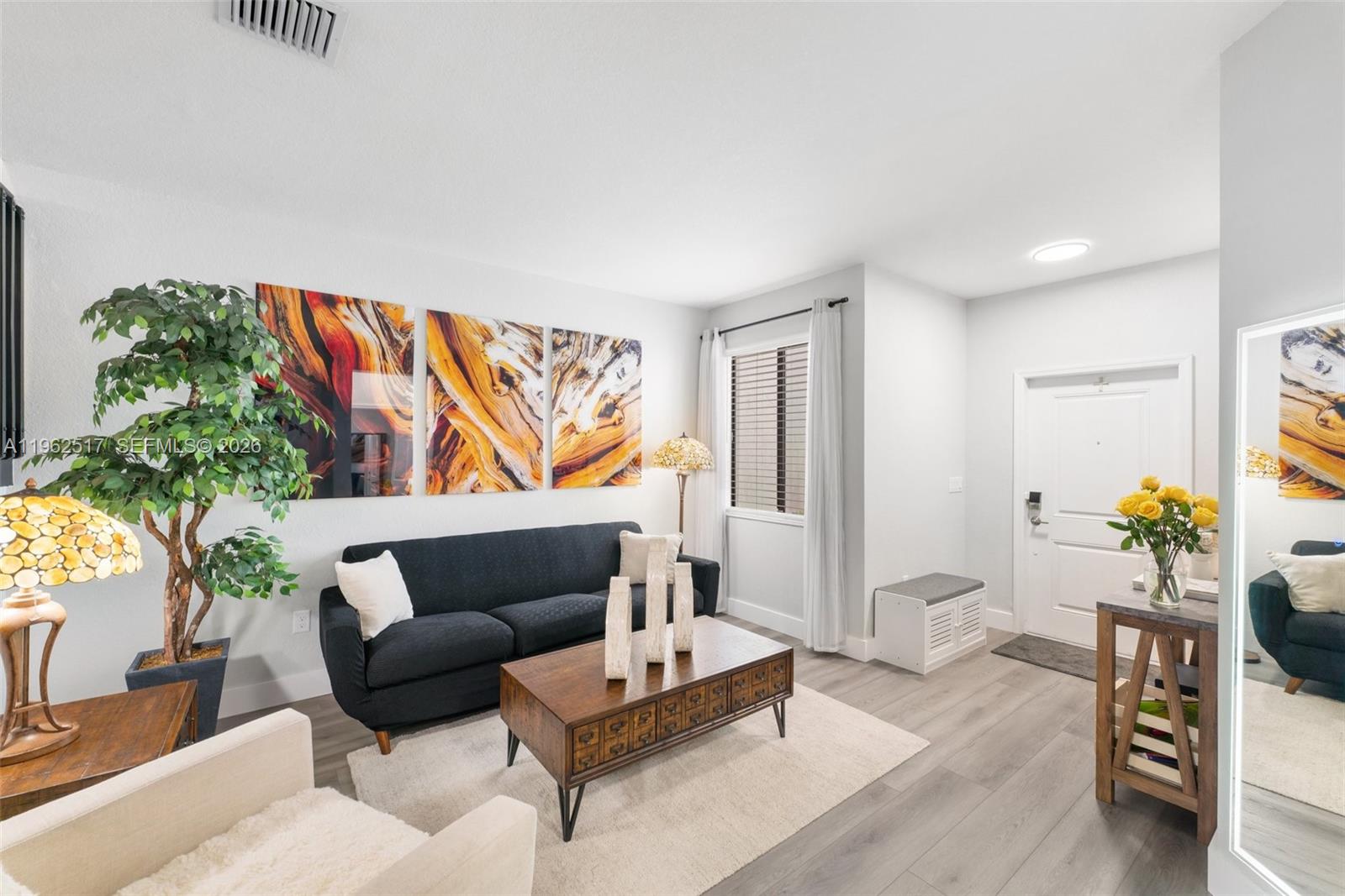 VIA VENTURA NEIGHBORHOOD - Residential