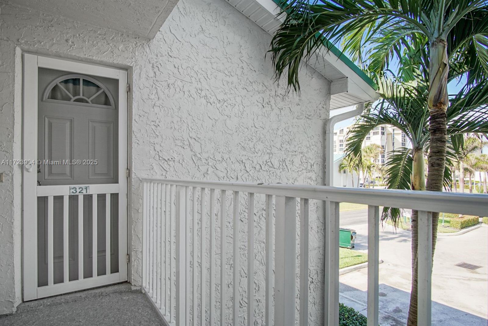 2400 S Ocean Dr 321