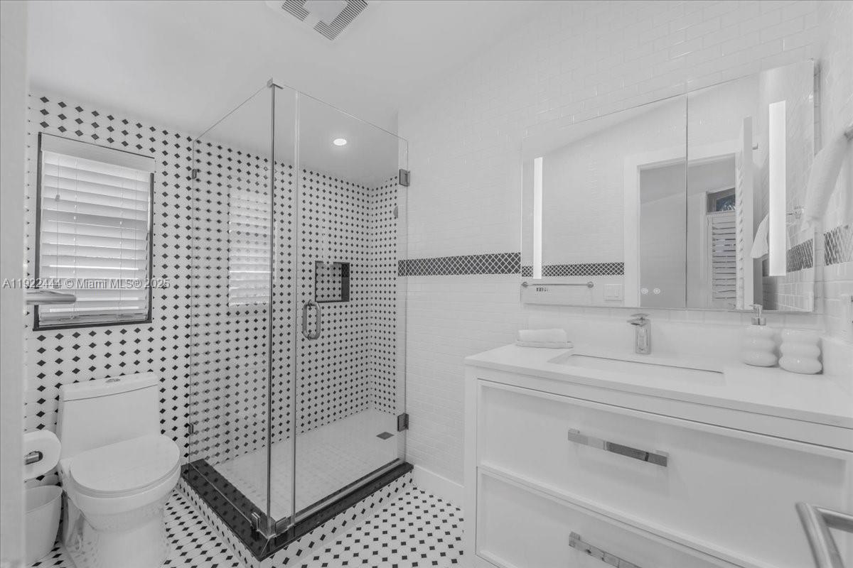 MASHTA ISLAND - Residential