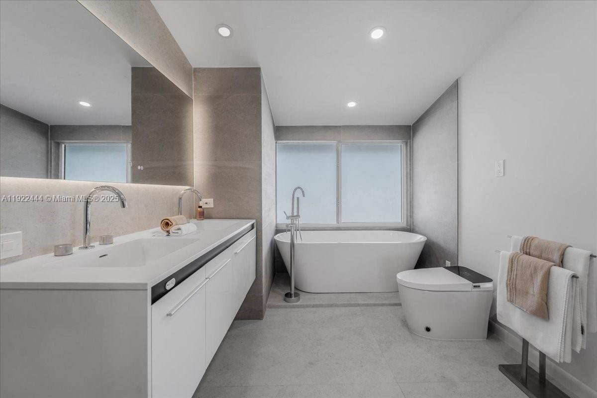 MASHTA ISLAND - Residential