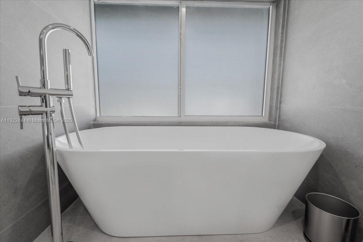 MASHTA ISLAND - Residential