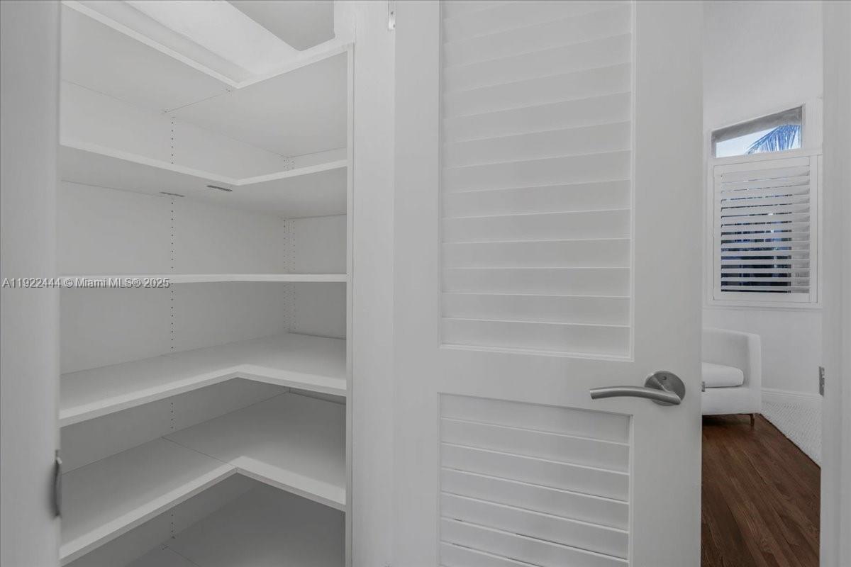 MASHTA ISLAND - Residential