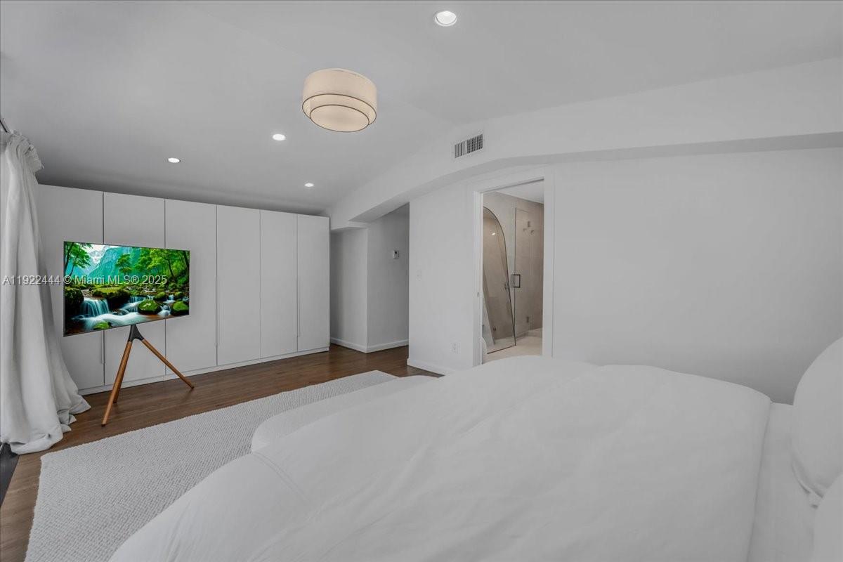 MASHTA ISLAND - Residential