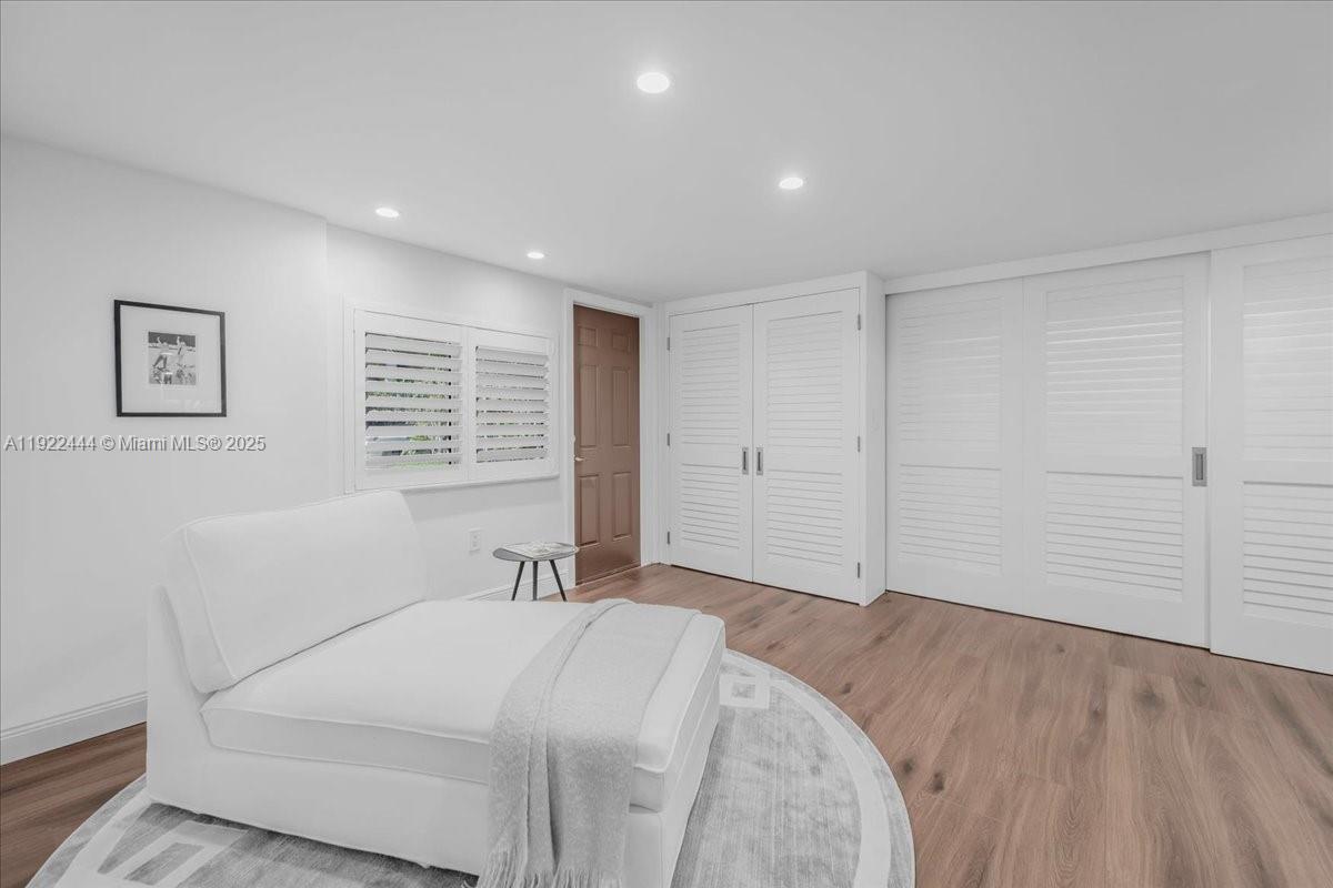 MASHTA ISLAND - Residential