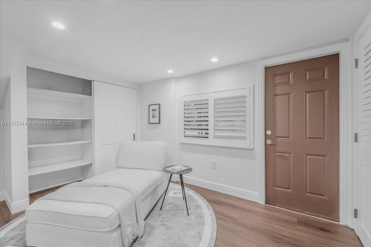 MASHTA ISLAND - Residential