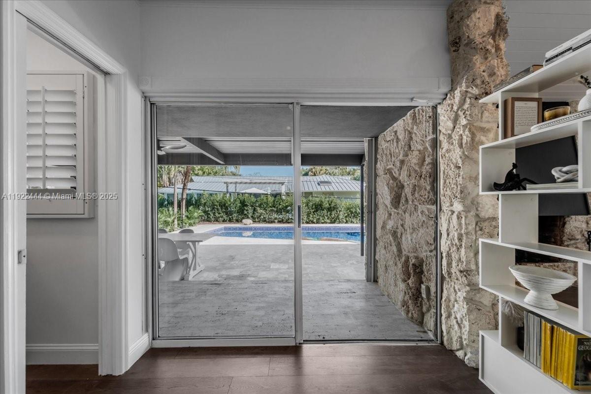 MASHTA ISLAND - Residential