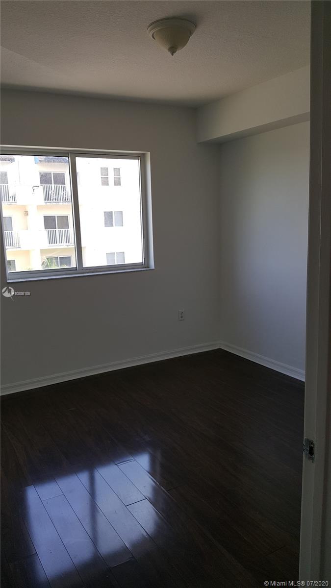 PARADISE POINTE CONDO - Residential Lease