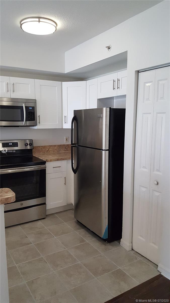 PARADISE POINTE CONDO - Residential Lease