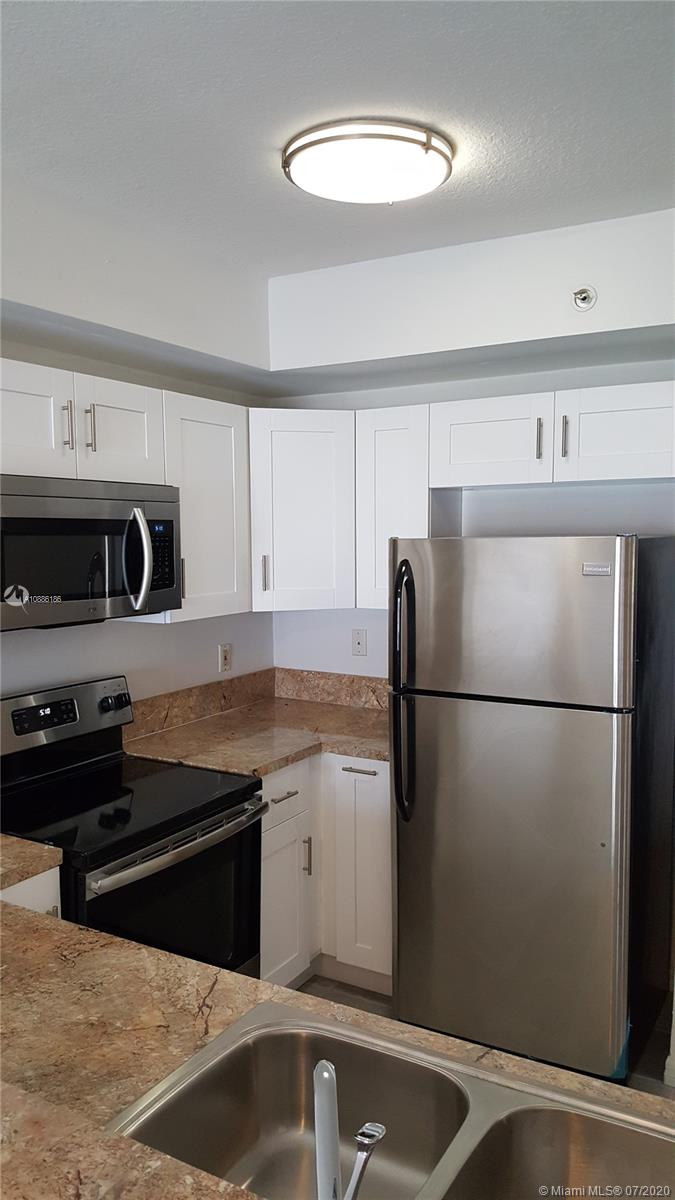 PARADISE POINTE CONDO - Residential Lease