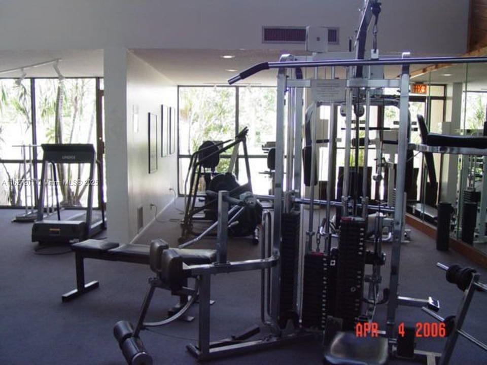 CYPRESS BEND I-A CONDO - Residential