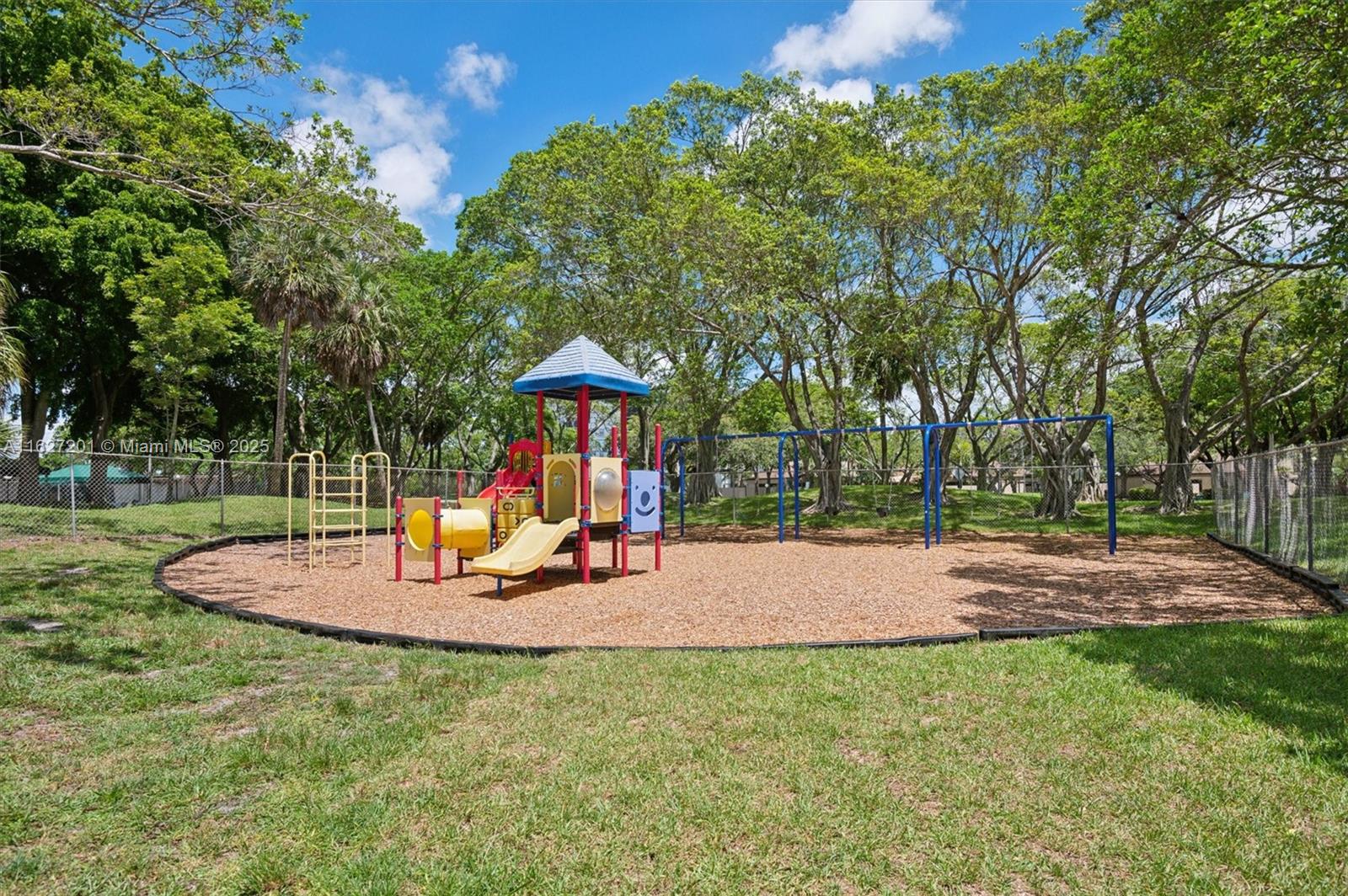 CYPRESS BEND I-A CONDO - Residential