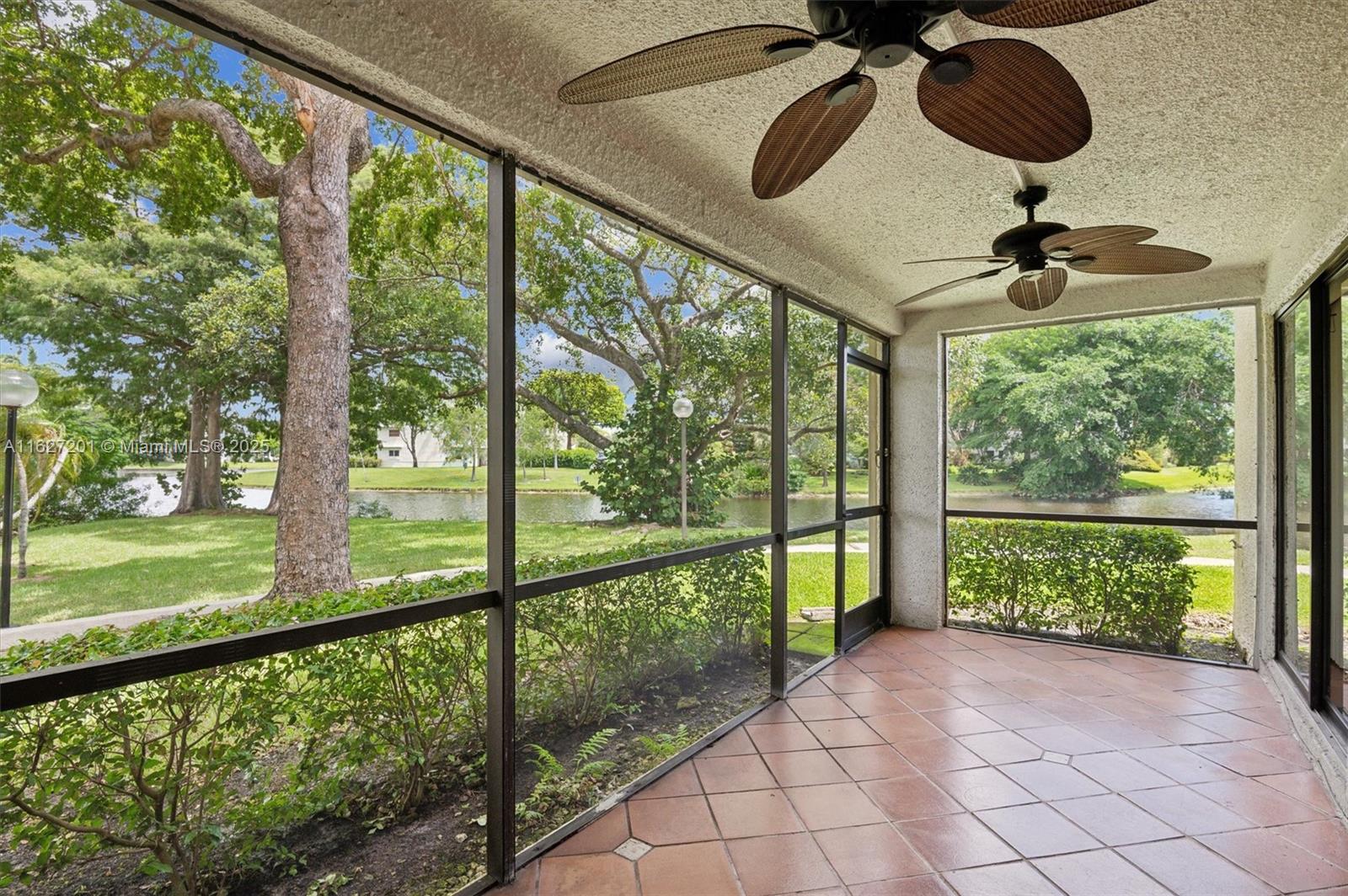 CYPRESS BEND I-A CONDO - Residential