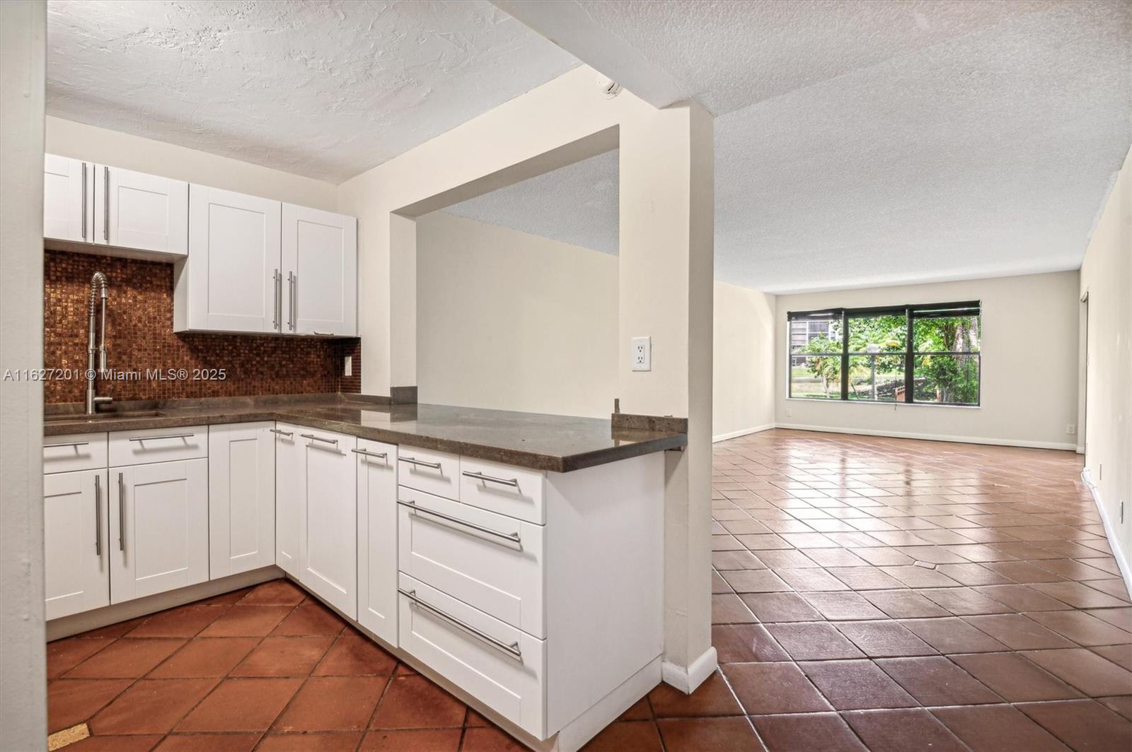 CYPRESS BEND I-A CONDO - Residential
