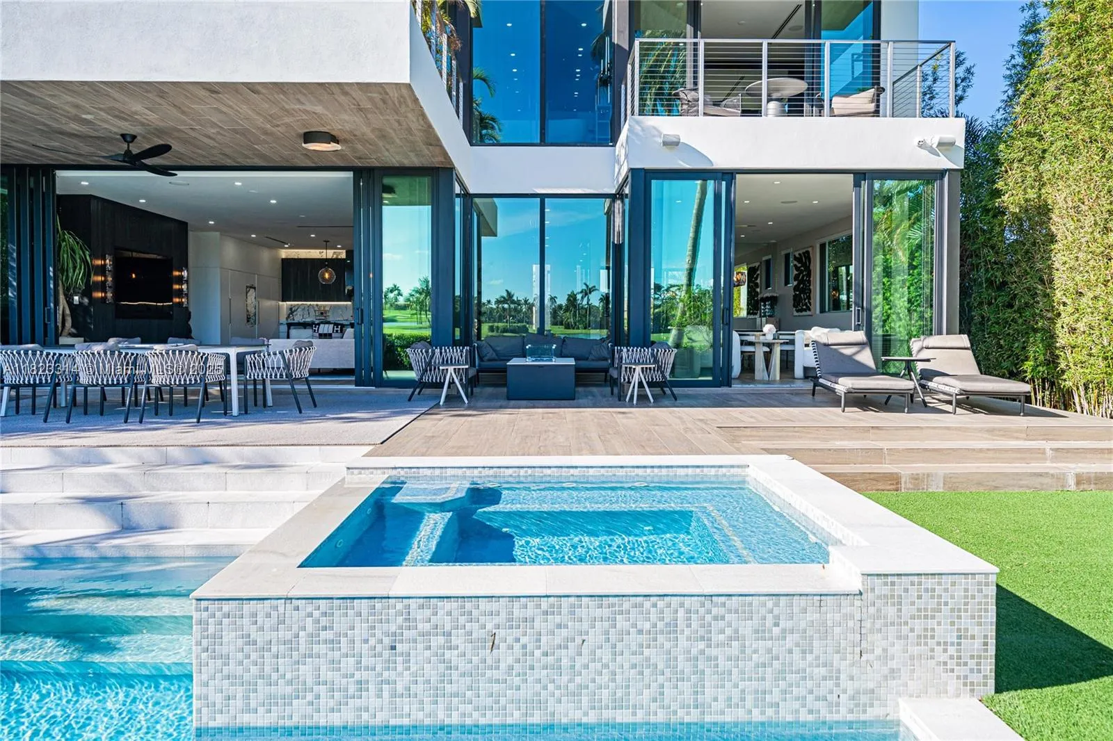 Miami Beach, Florida 33140, United States, 5 Bedrooms Bedrooms, ,6 BathroomsBathrooms,Residential,Active,153042