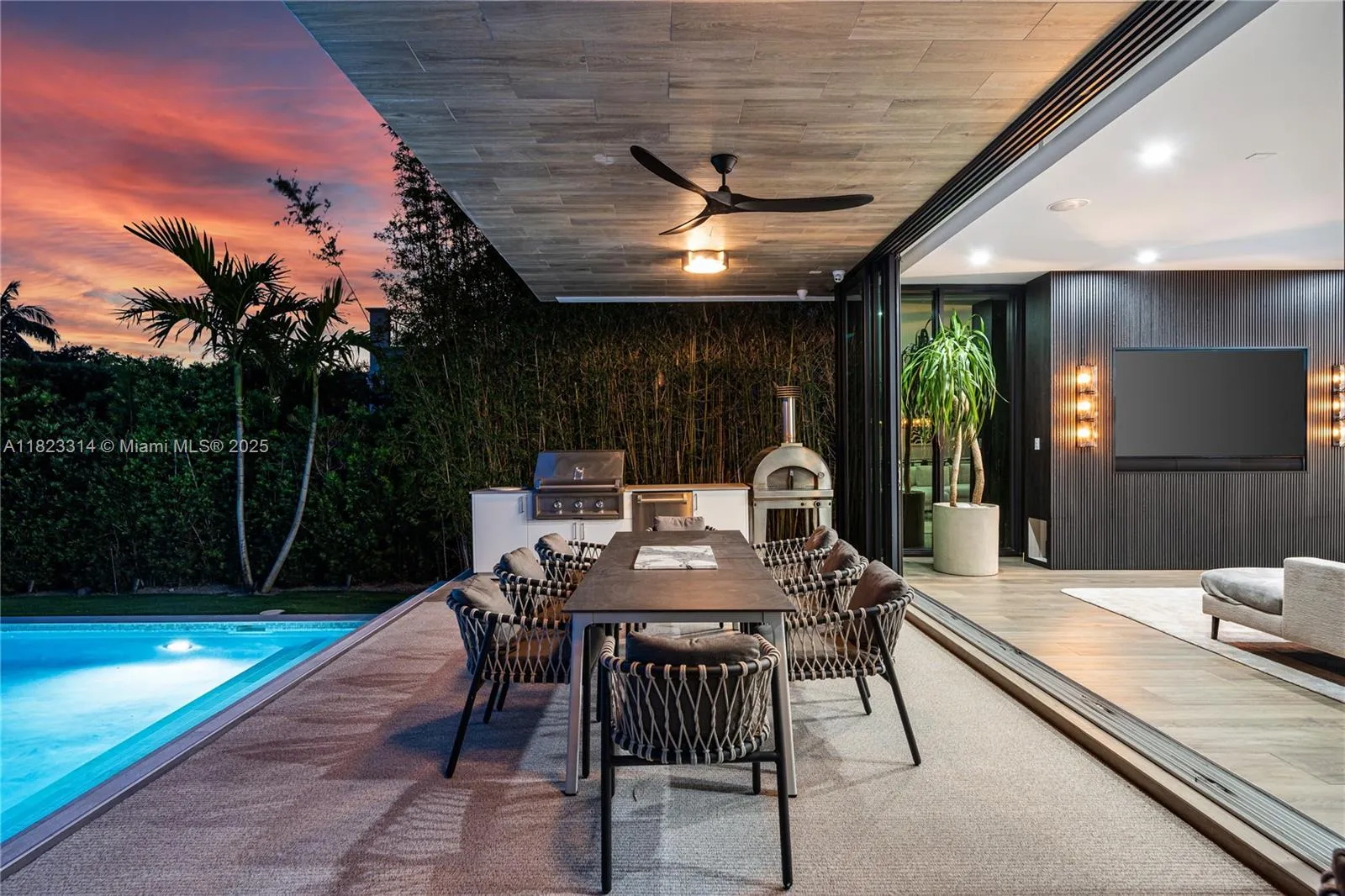 Miami Beach, Florida 33140, United States, 5 Bedrooms Bedrooms, ,6 BathroomsBathrooms,Residential,Active,153042