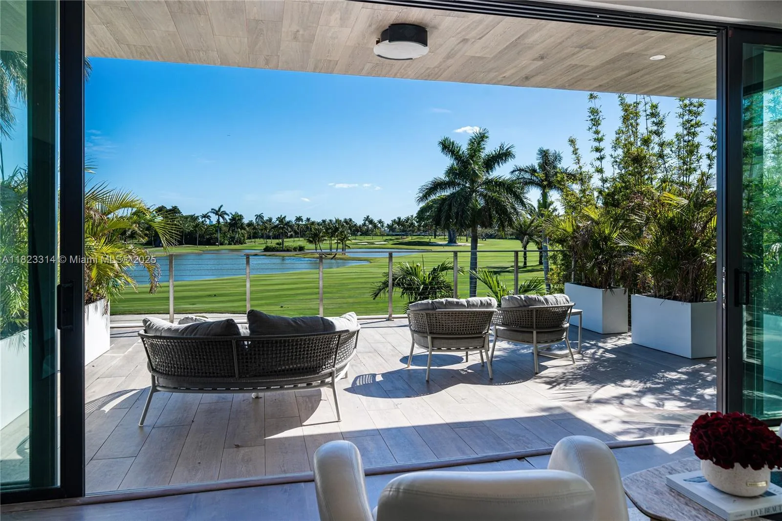 Miami Beach, Florida 33140, United States, 5 Bedrooms Bedrooms, ,6 BathroomsBathrooms,Residential,Active,153042