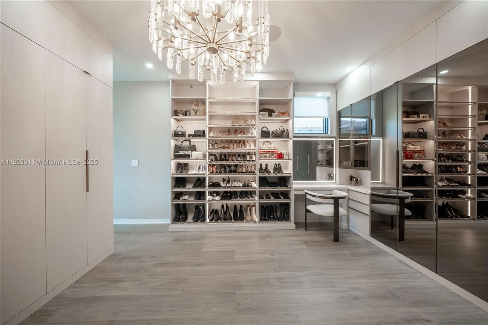 Miami Beach, Florida 33140, United States, 5 Bedrooms Bedrooms, ,6 BathroomsBathrooms,Residential,Active,153042