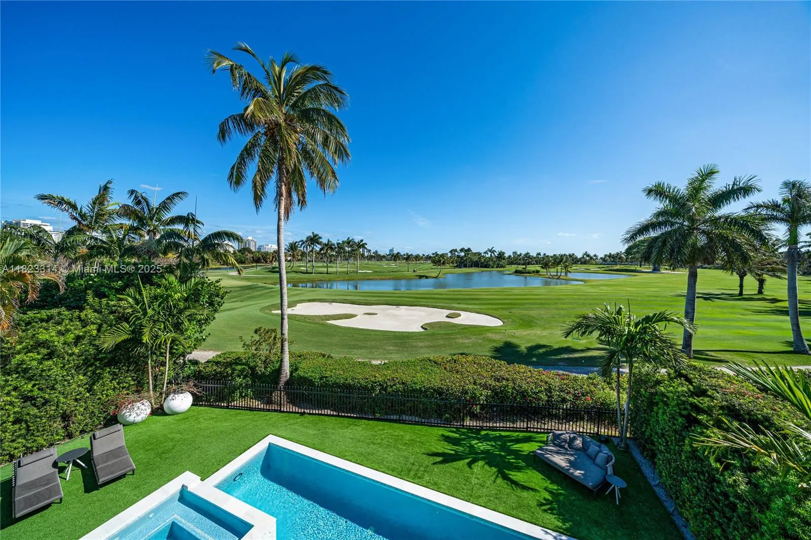 Miami Beach, Florida 33140, United States, 5 Bedrooms Bedrooms, ,6 BathroomsBathrooms,Residential,Active,153042