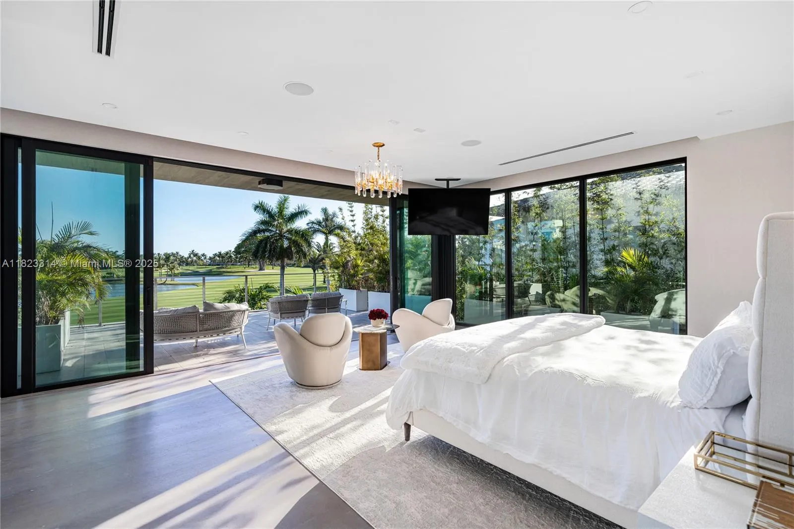 Miami Beach, Florida 33140, United States, 5 Bedrooms Bedrooms, ,6 BathroomsBathrooms,Residential,Active,153042
