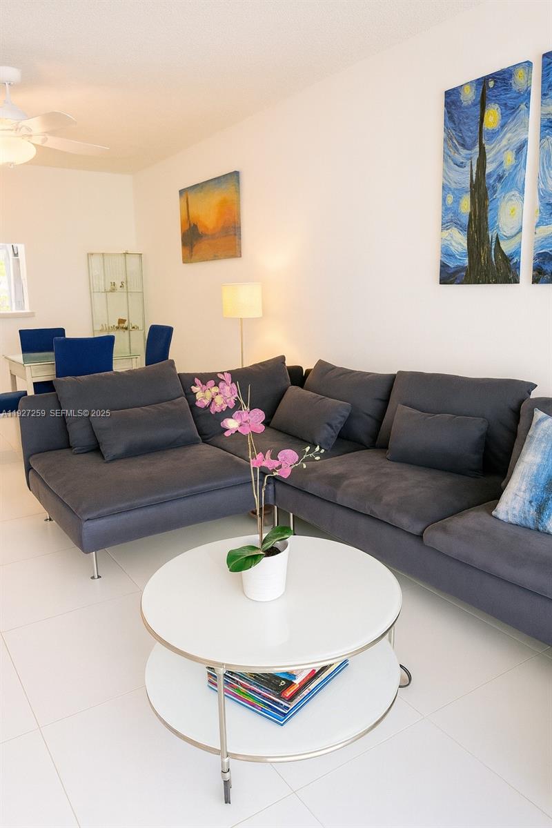 MEADOWBROOK TOWERS CONDO - Residential