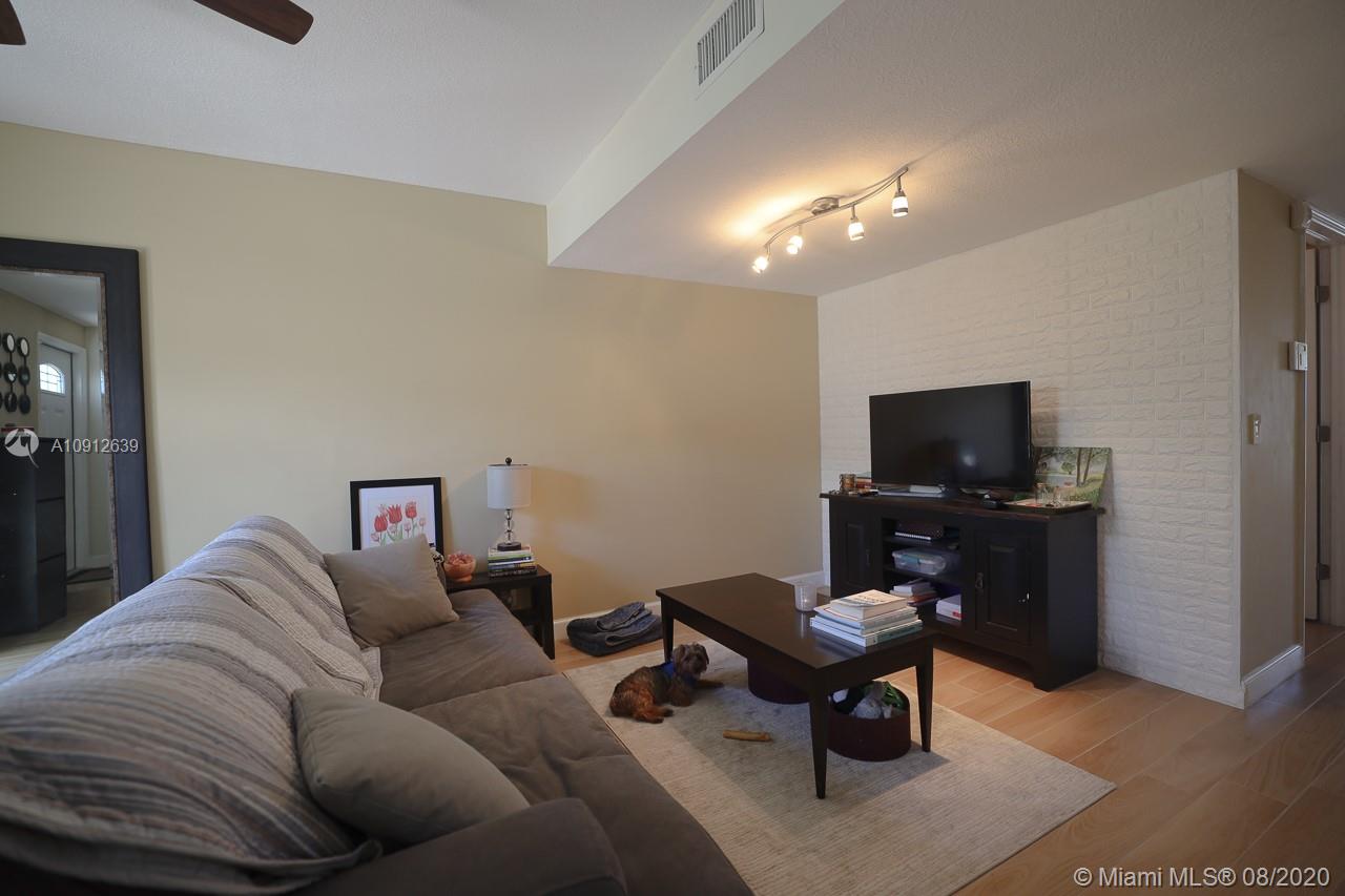 RIVERWALK 1 - Residential