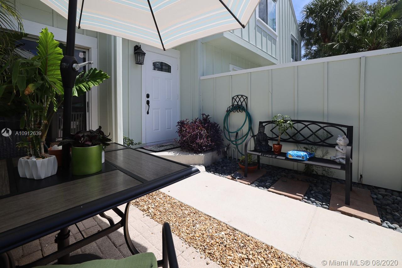 RIVERWALK 1 - Residential