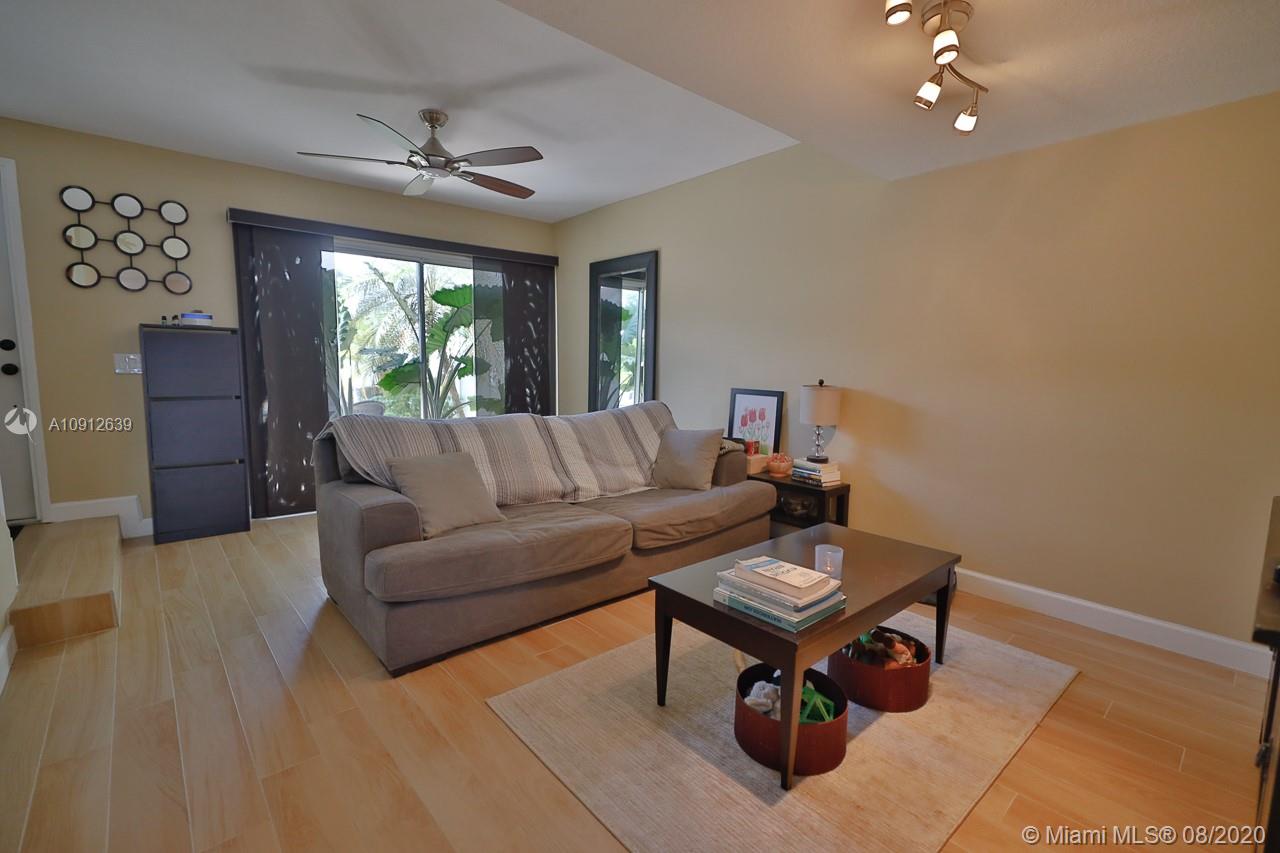 RIVERWALK 1 - Residential